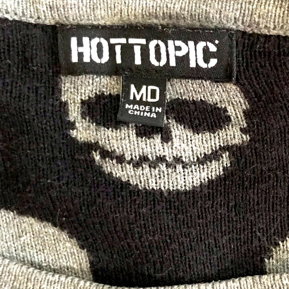 Hot topic skull sweater